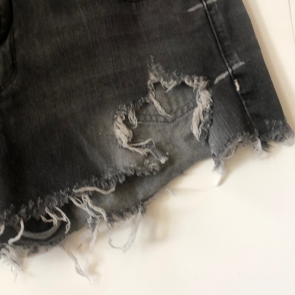 Garage Distressed Denim Shorts 9 - Picture 4 of 6